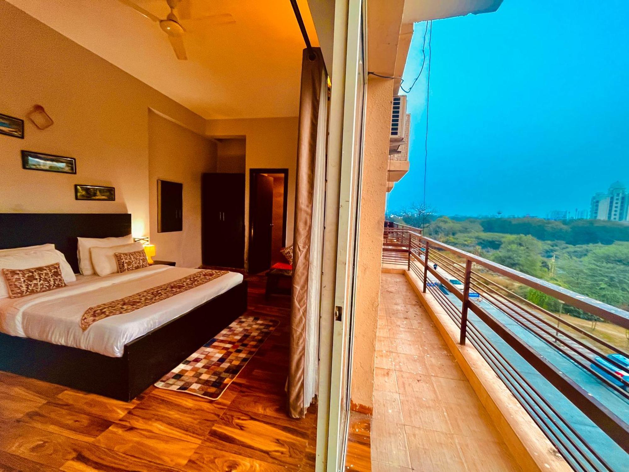 Pearl Grand Boutique Cottage In Omaxe Anandam Vrindavan - #Premium Ac Rooms With Balcony #Big Parking #Lift #Garden #Peaceful Area #Near Prem Mandir #Property Of The Year #Most Awarded المظهر الخارجي الصورة