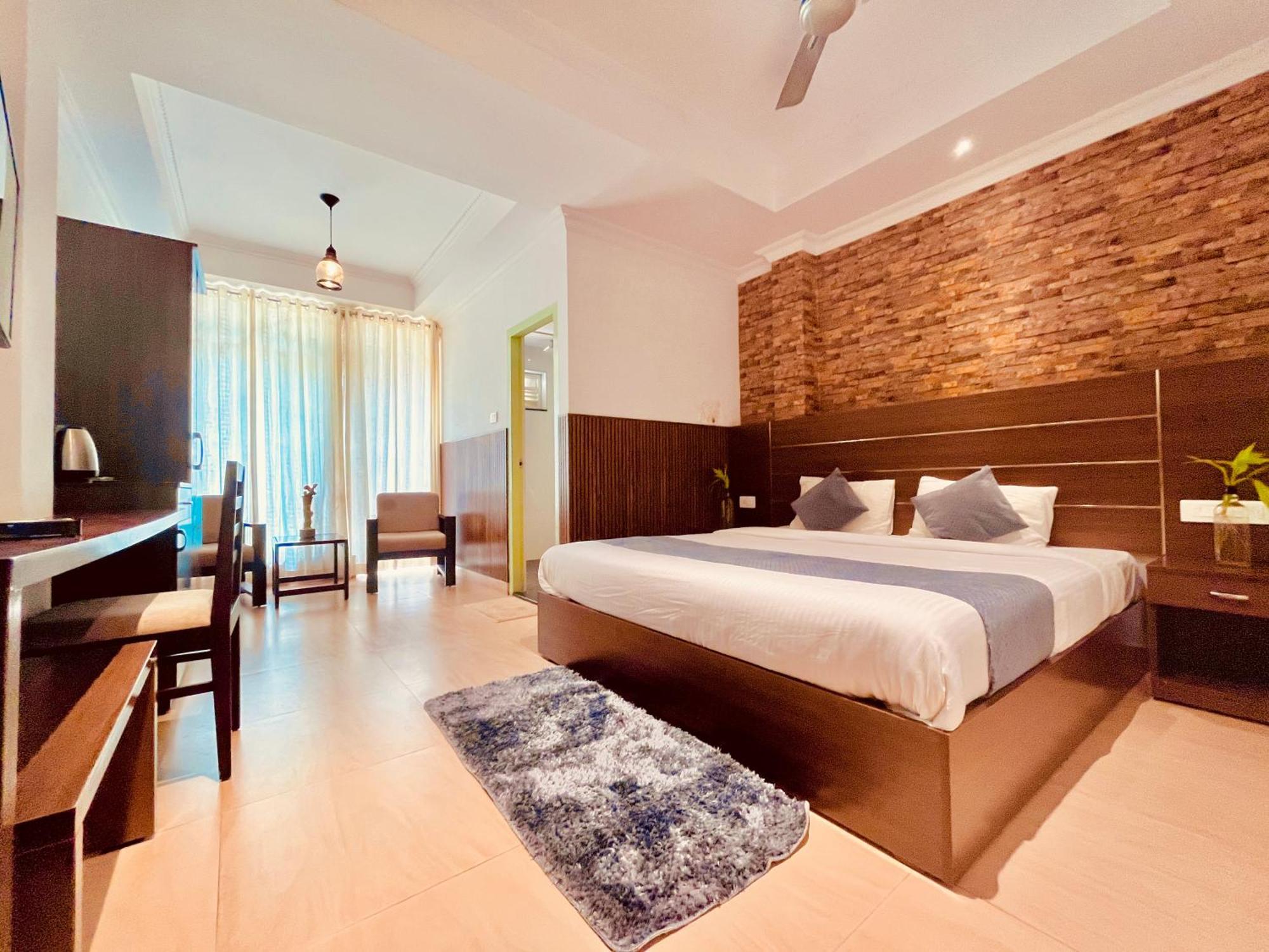 Pearl Grand Boutique Cottage In Omaxe Anandam Vrindavan - #Premium Ac Rooms With Balcony #Big Parking #Lift #Garden #Peaceful Area #Near Prem Mandir #Property Of The Year #Most Awarded المظهر الخارجي الصورة