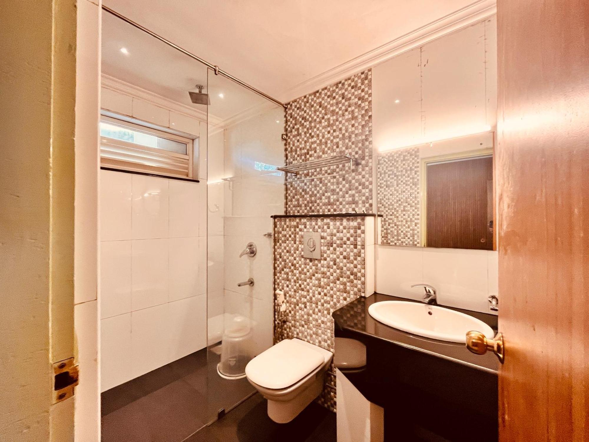 Pearl Grand Boutique Cottage In Omaxe Anandam Vrindavan - #Premium Ac Rooms With Balcony #Big Parking #Lift #Garden #Peaceful Area #Near Prem Mandir #Property Of The Year #Most Awarded المظهر الخارجي الصورة